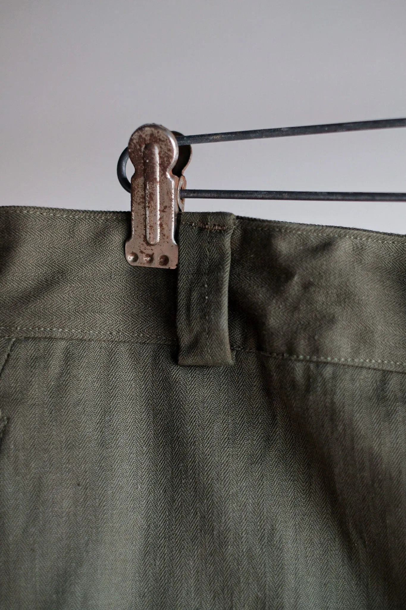 [~ 60's] Taille des pantalons de terrain de l'armée française M47.33 