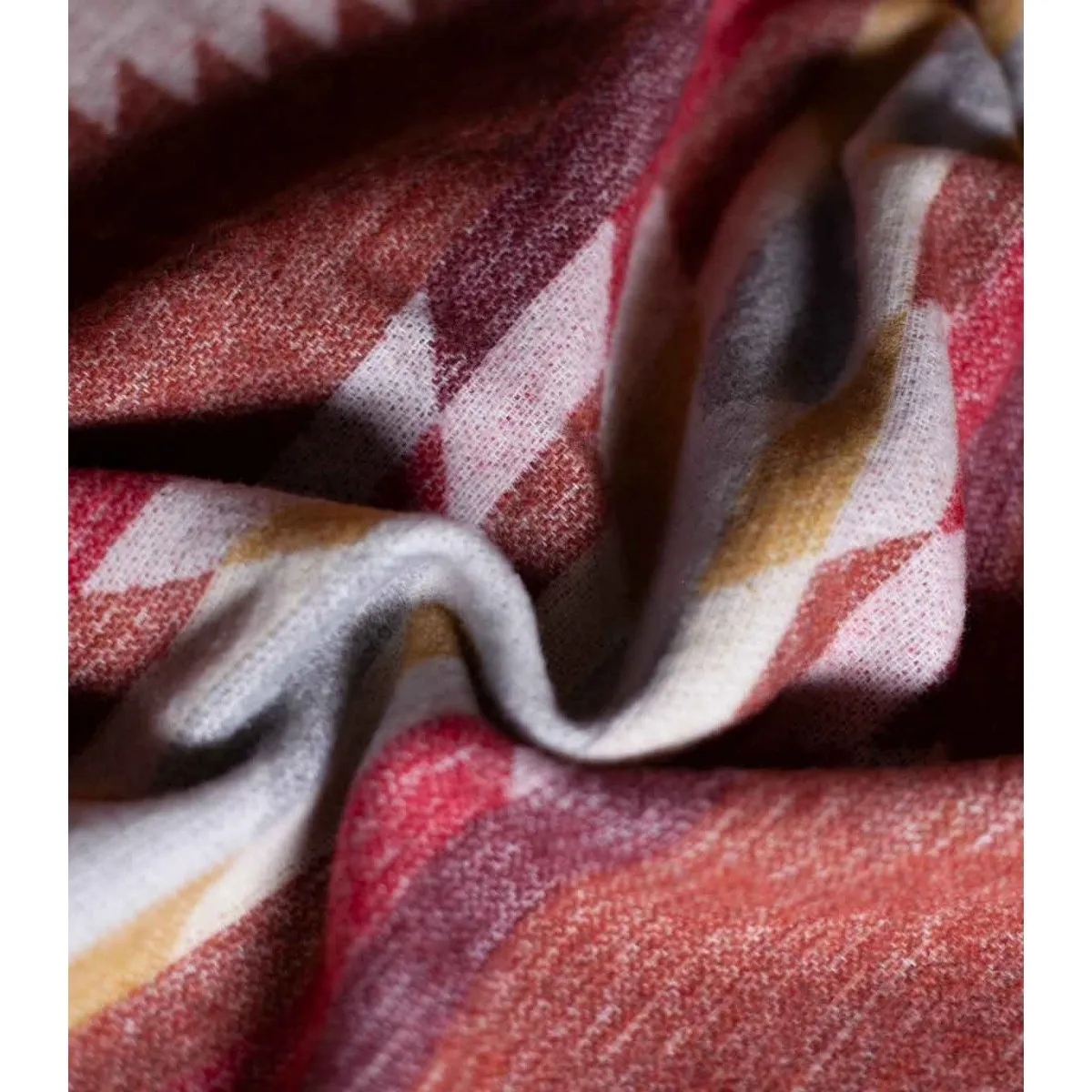 Blankets Of The World - Couverture Mapu Garnet